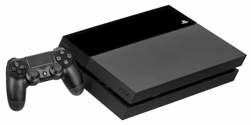 Fifty Years of Video Game Consoles: From the Famicom to the Cloud Era — A Global Tech Revolution for Players 30 PlayStation 4